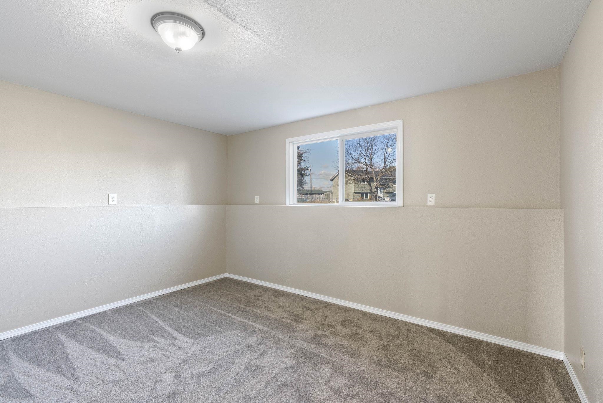 4922 N N Farmfield Rd