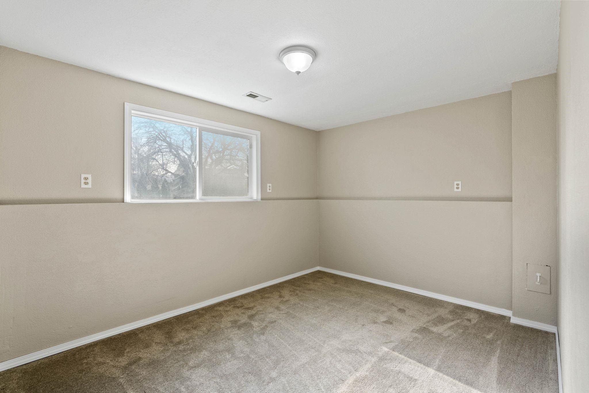 4922 N N Farmfield Rd