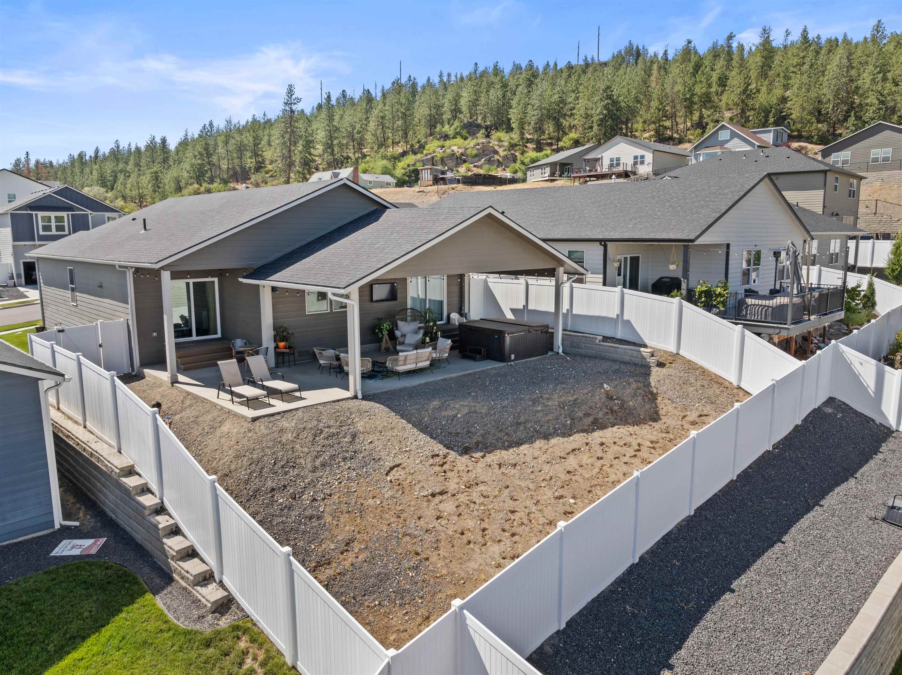 3228 N McKinnon Rd