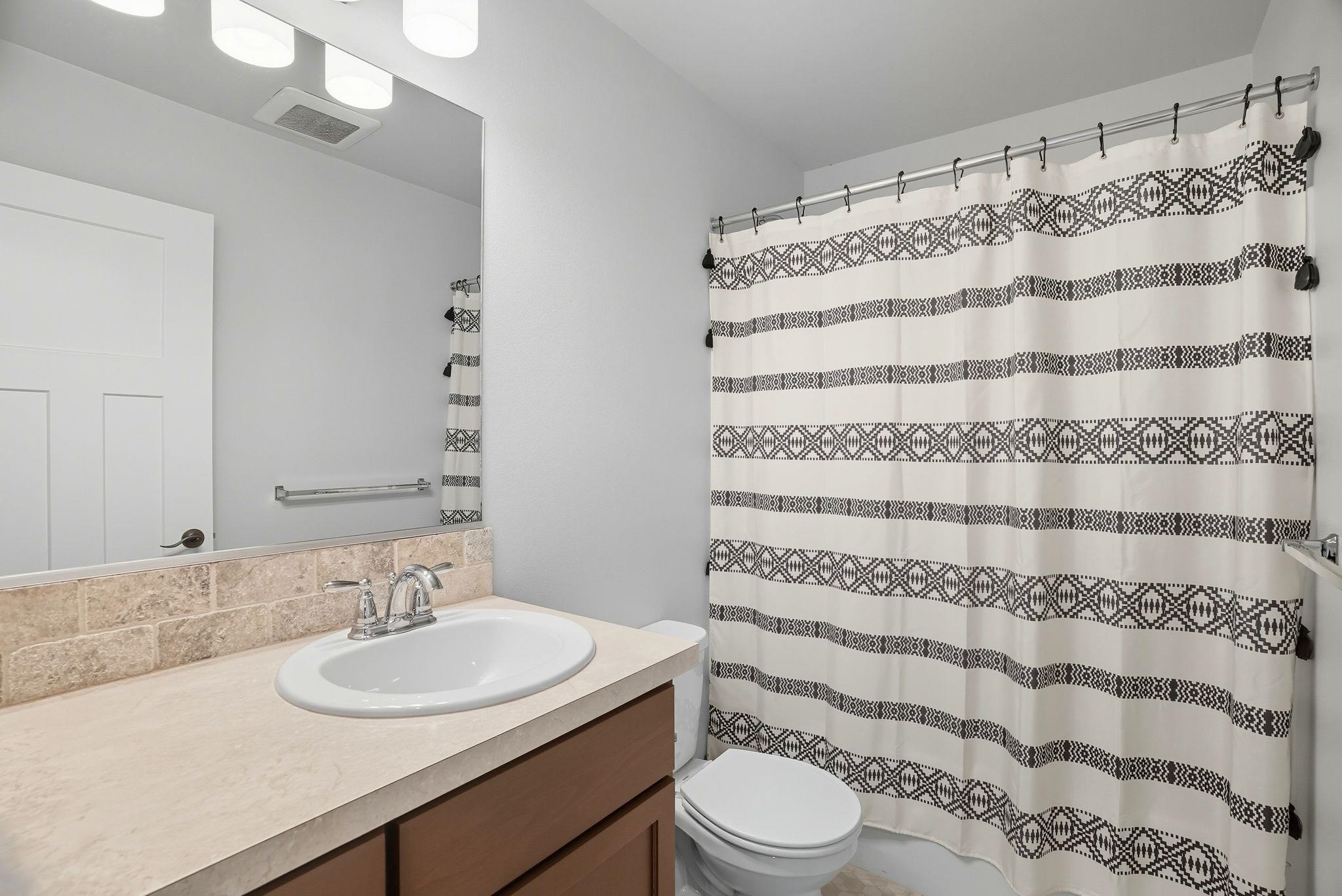 1211 S Greenacres Rd