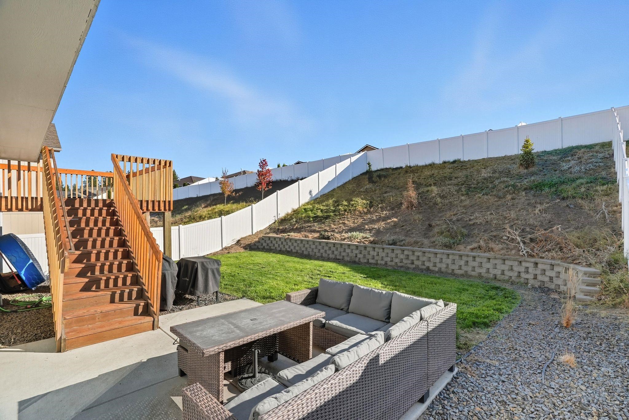 1211 S Greenacres Rd