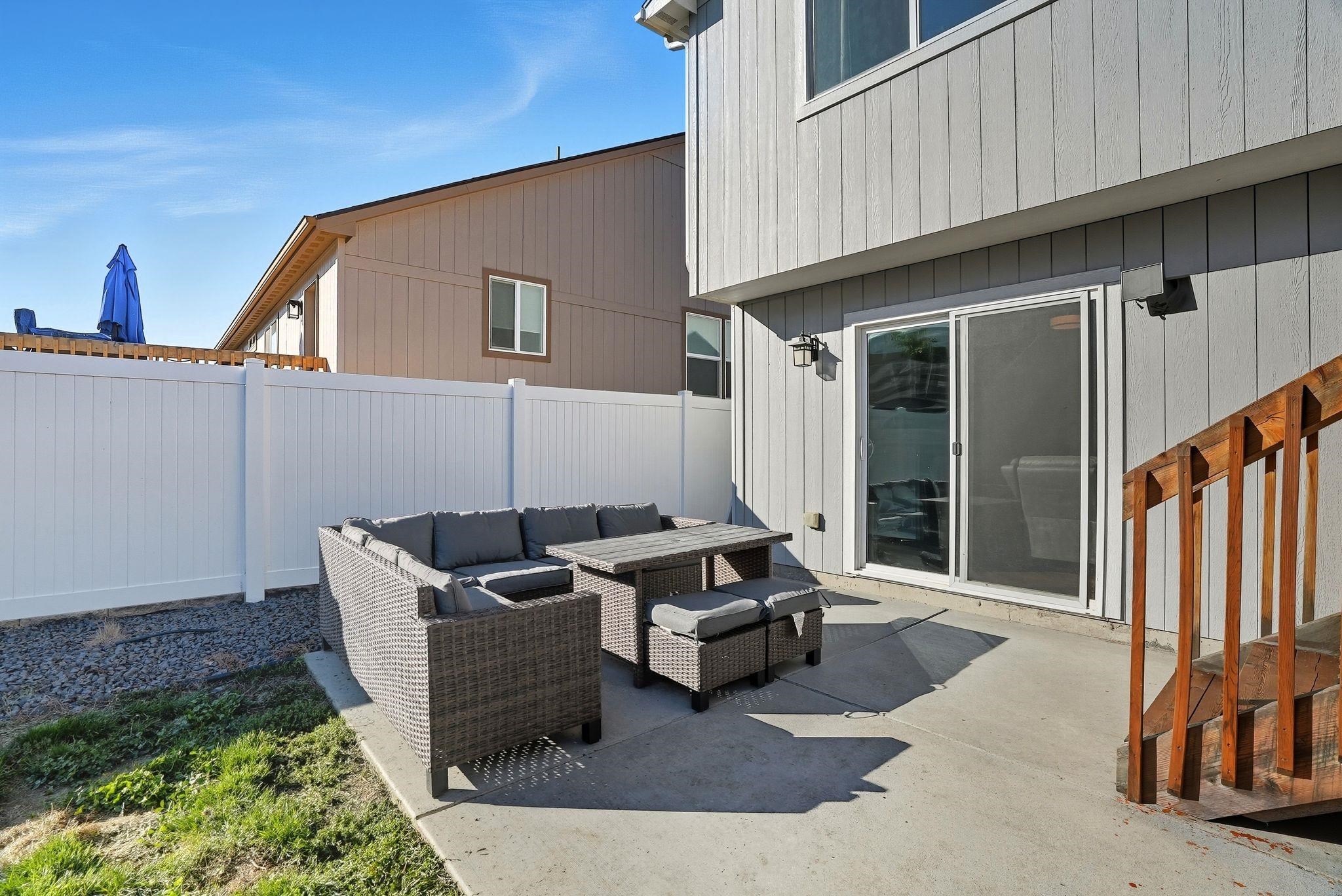 1211 S Greenacres Rd