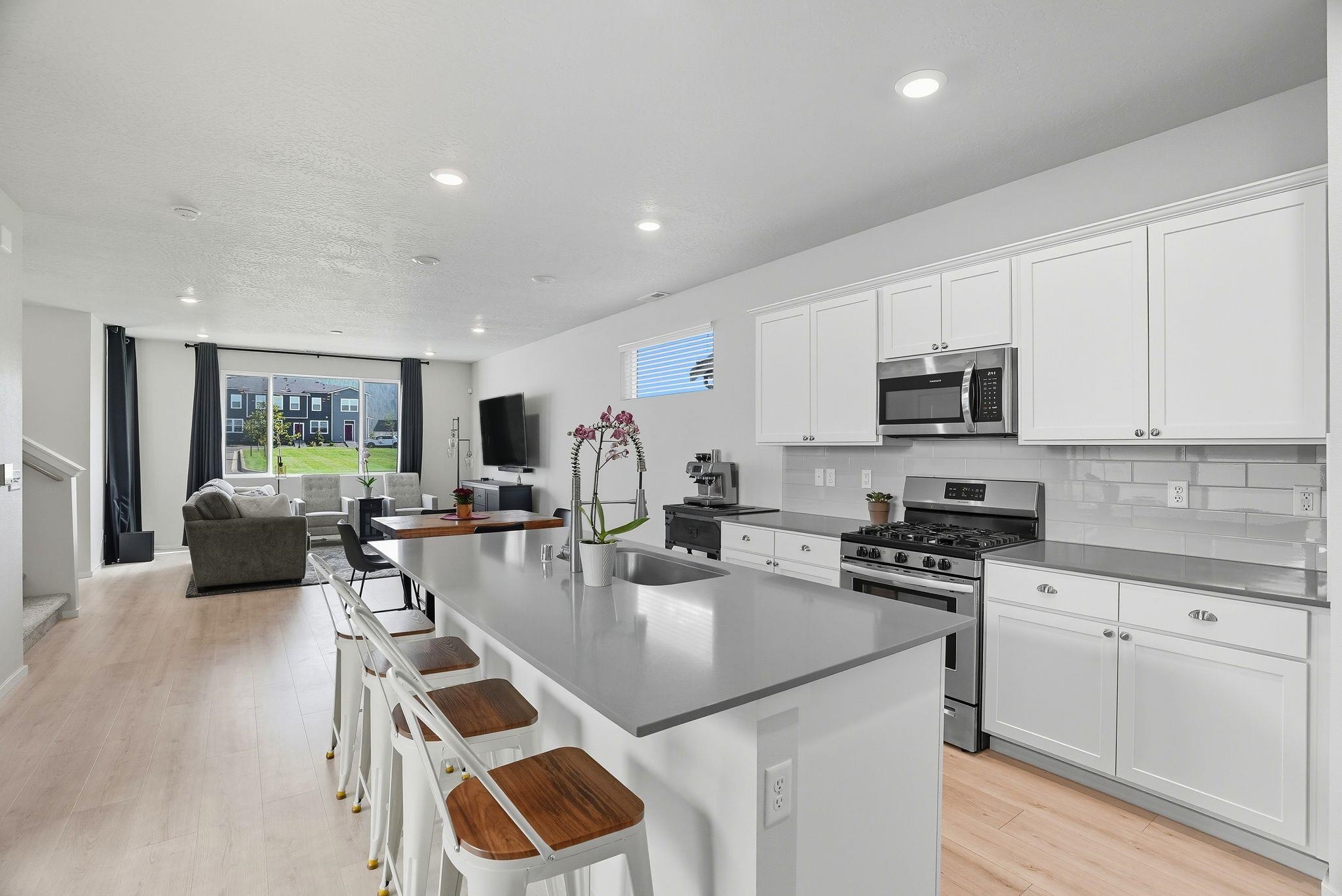 24503 E Feather Loop