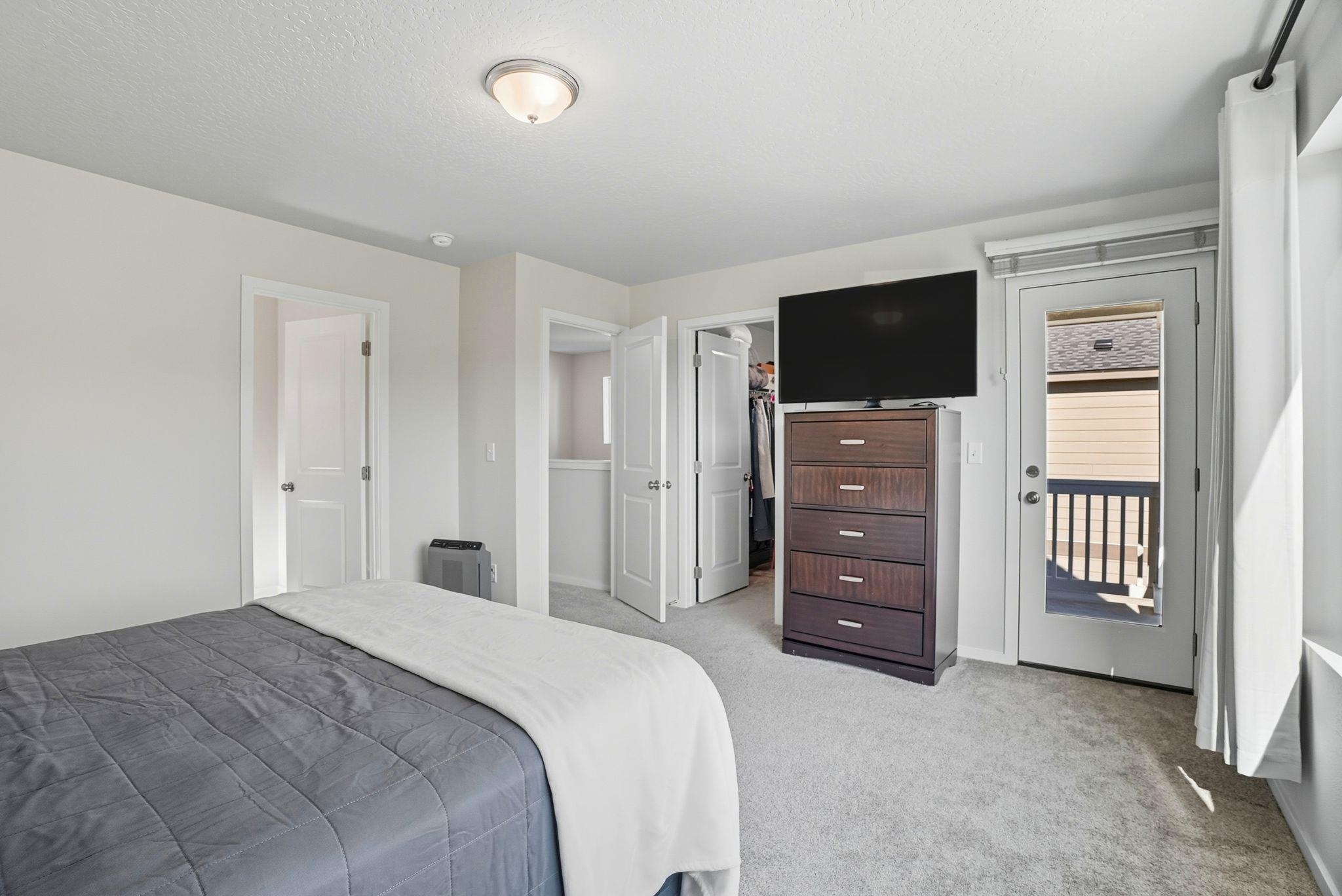 24503 E Feather Loop