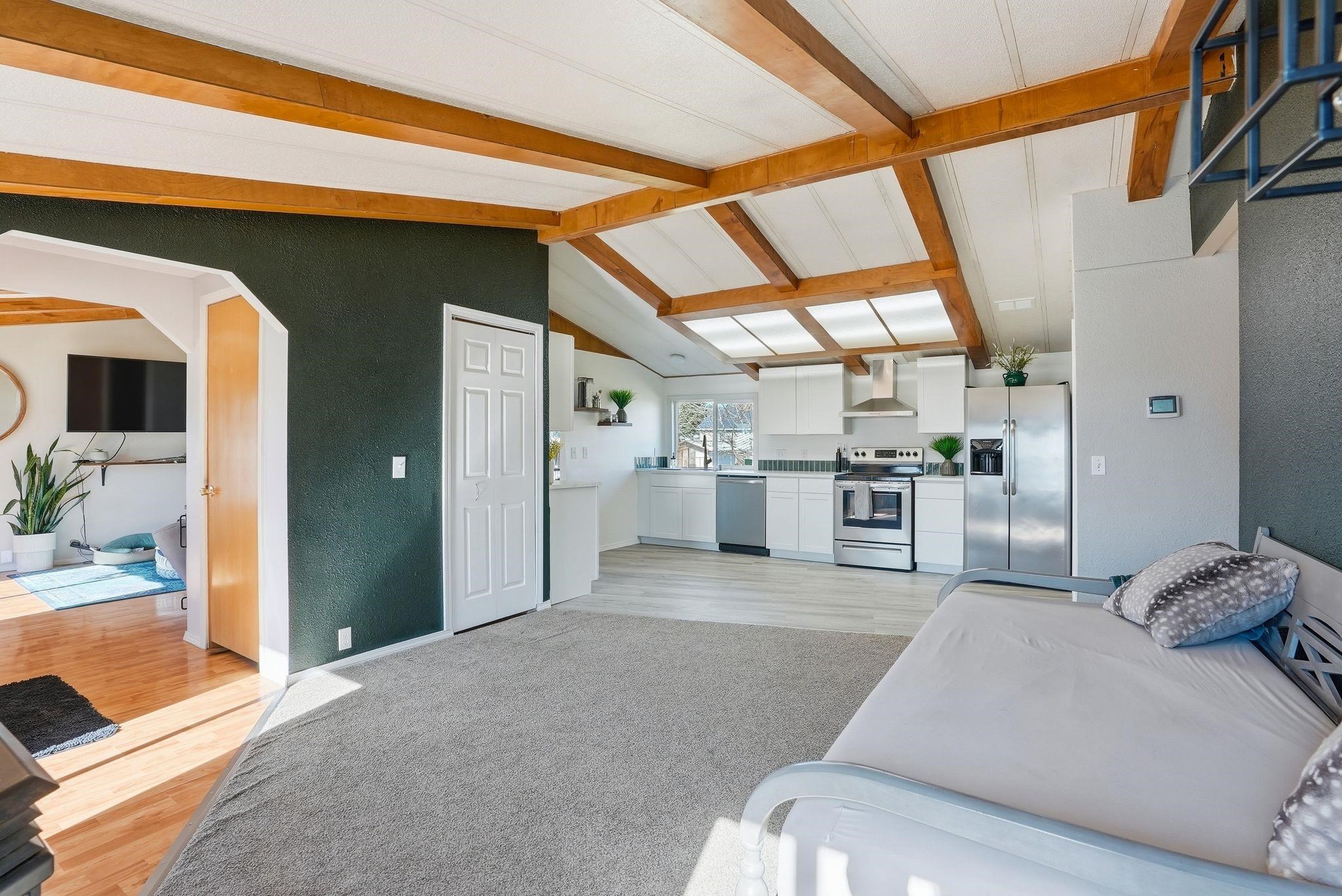 14201 E Rockwell Ave