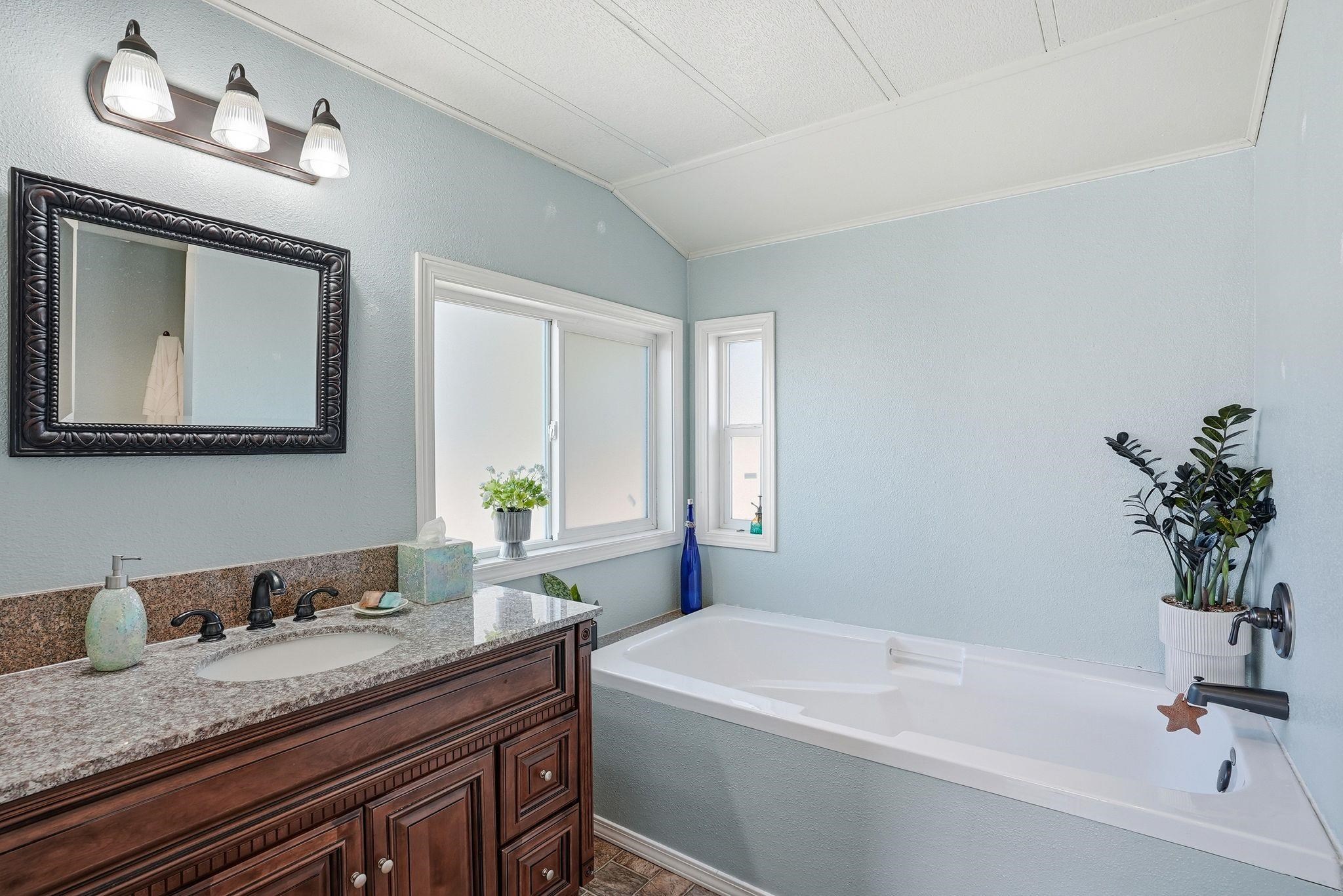 14201 E Rockwell Ave