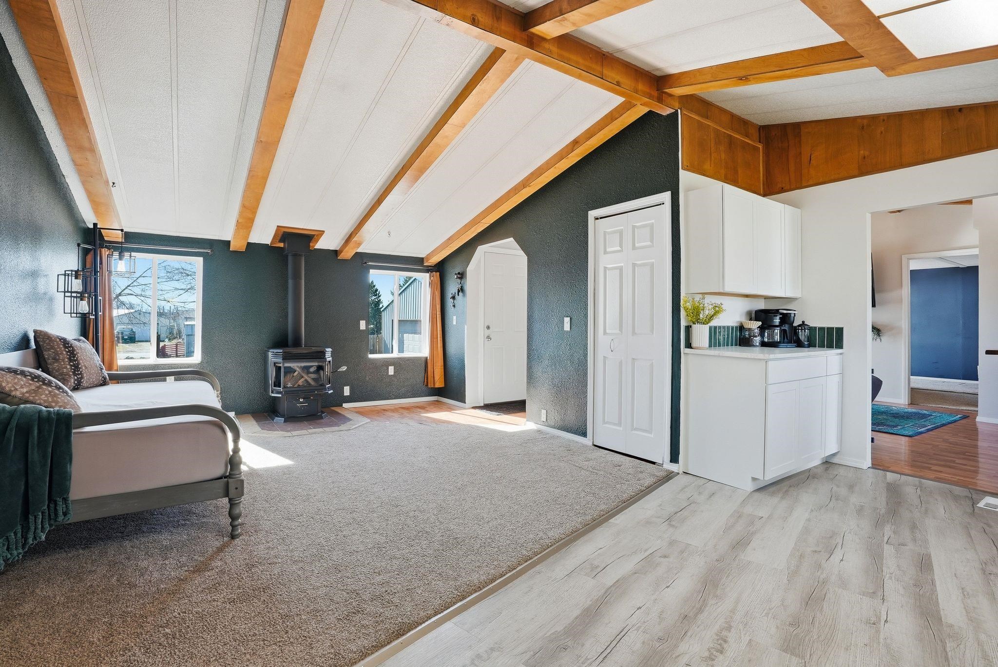 14201 E Rockwell Ave