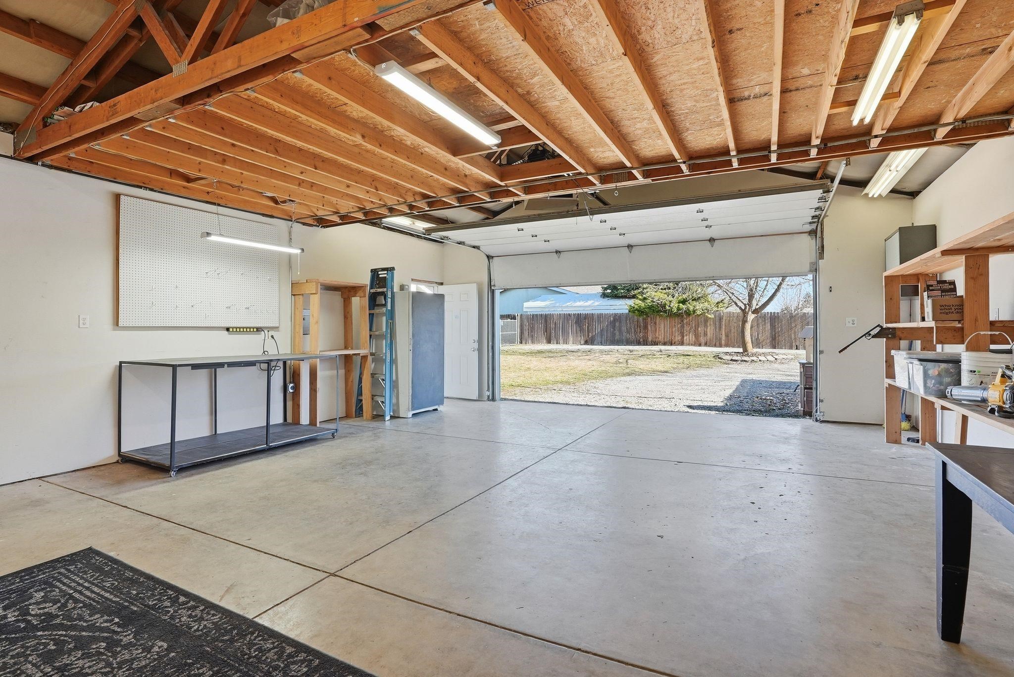 14201 E Rockwell Ave