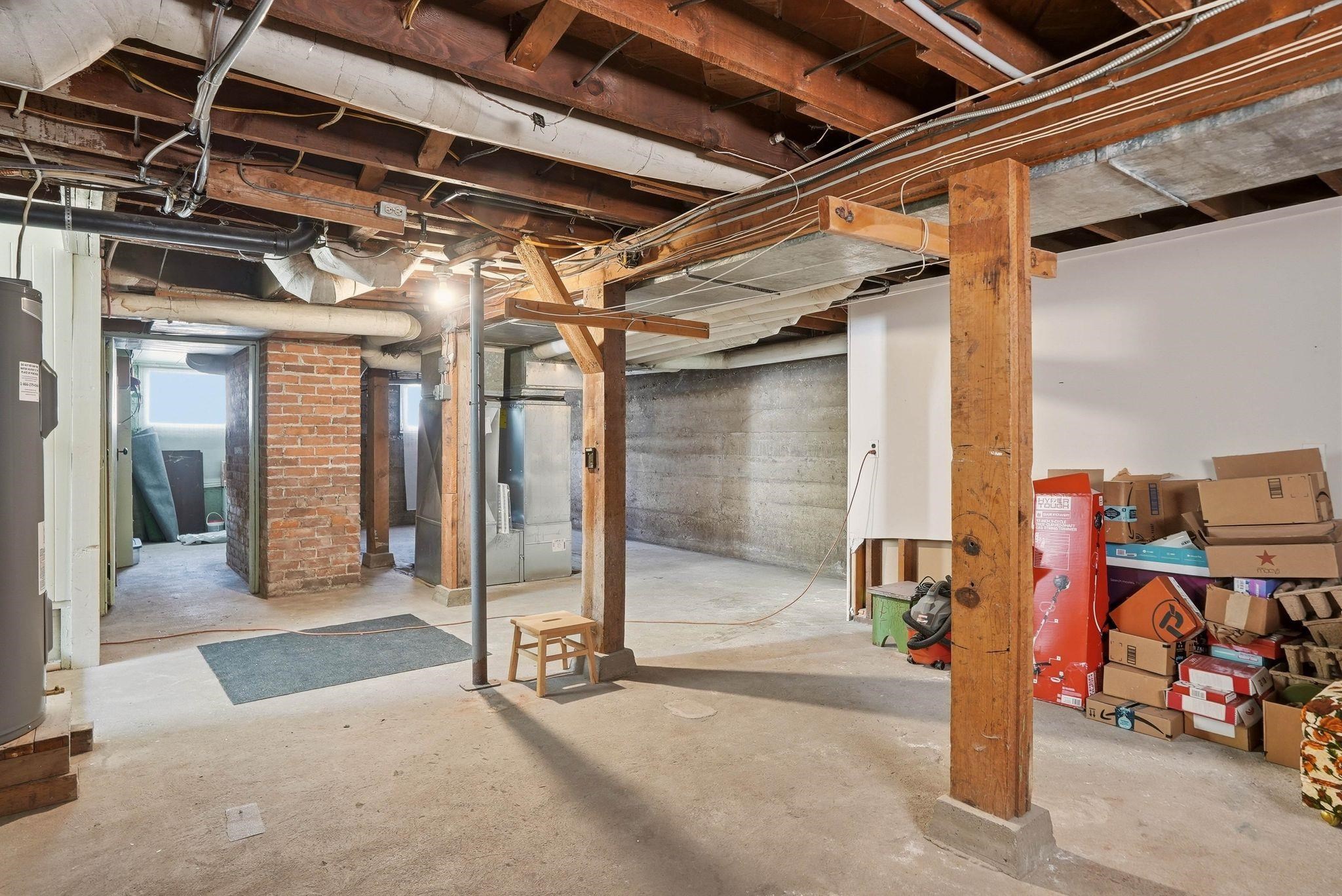 508 W Clay Ave