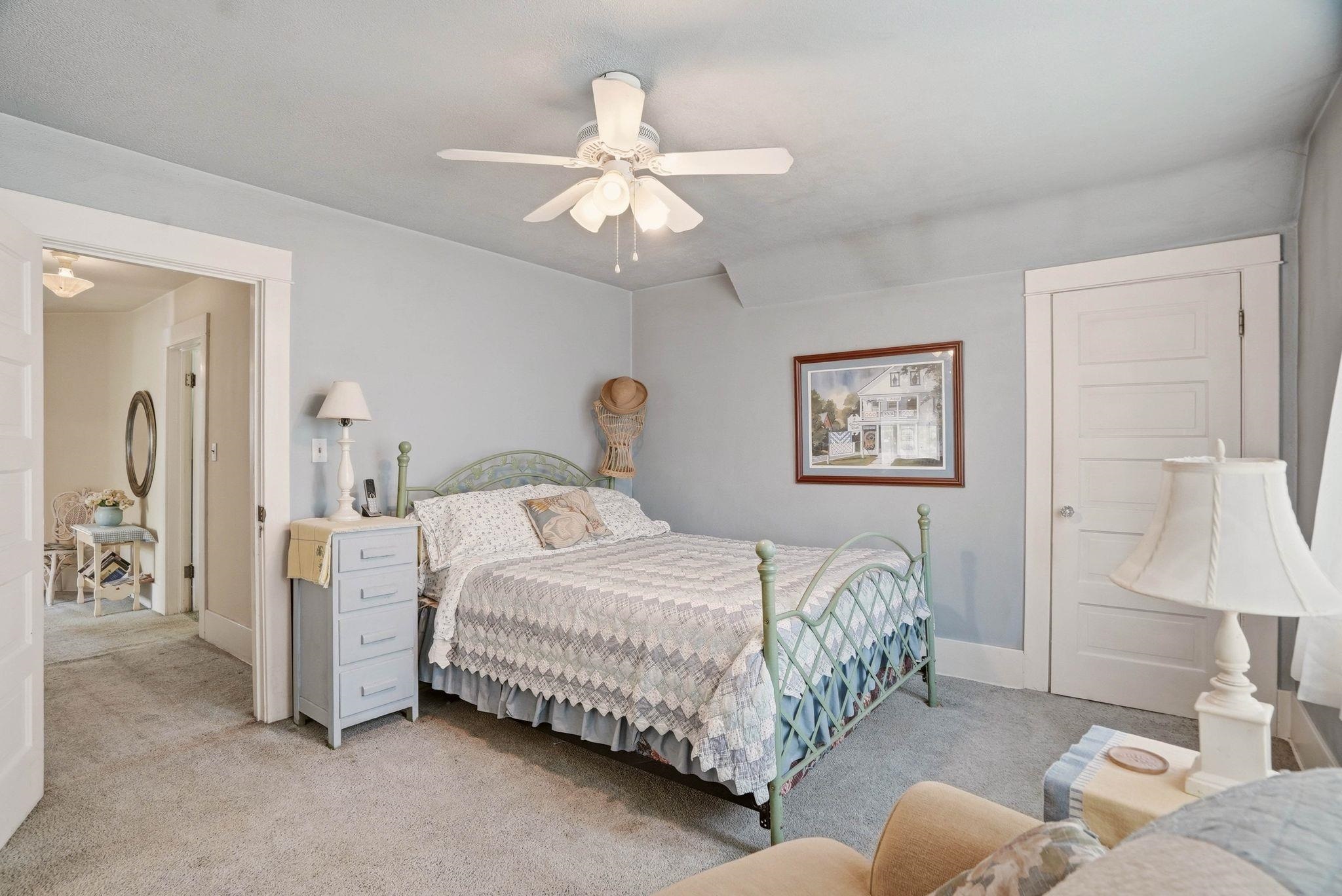 508 W Clay Ave