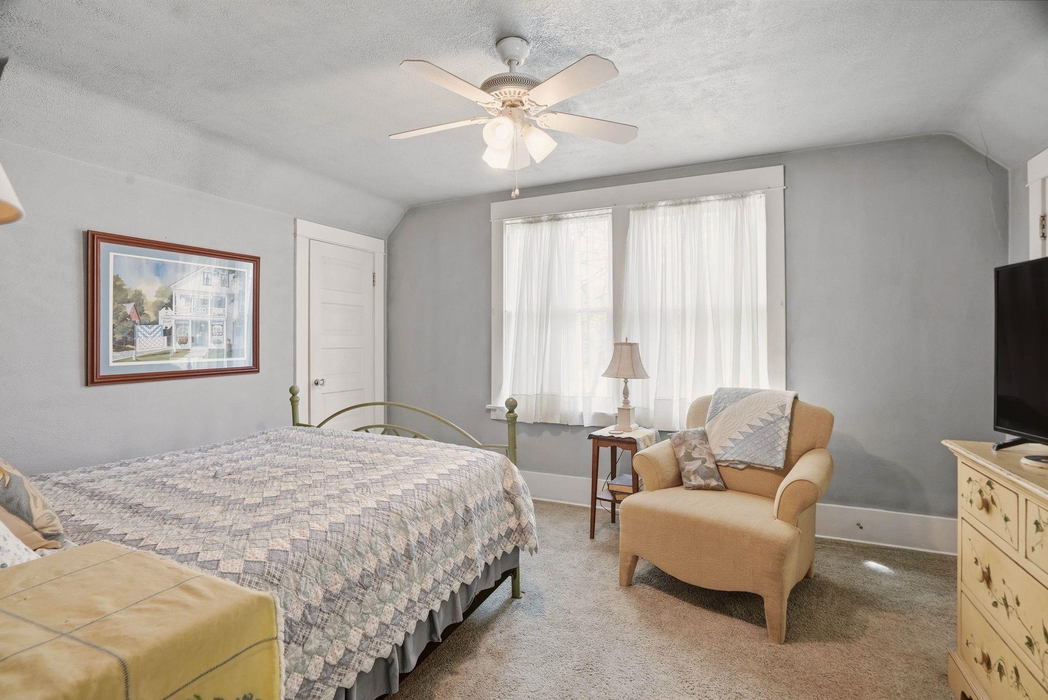 508 W Clay Ave