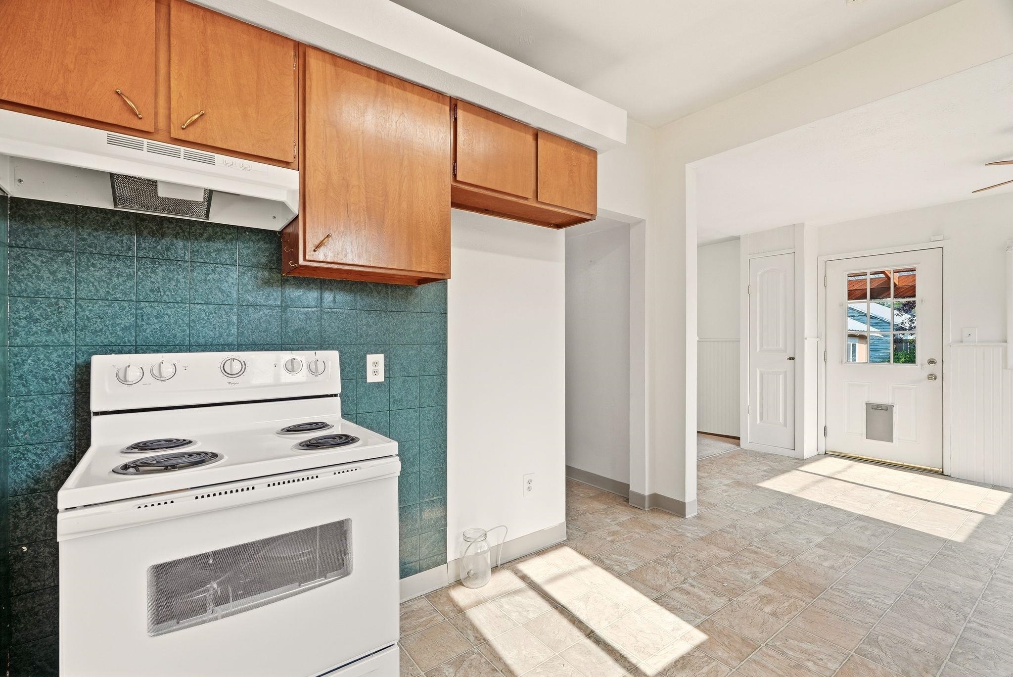 817 E Wabash Ave