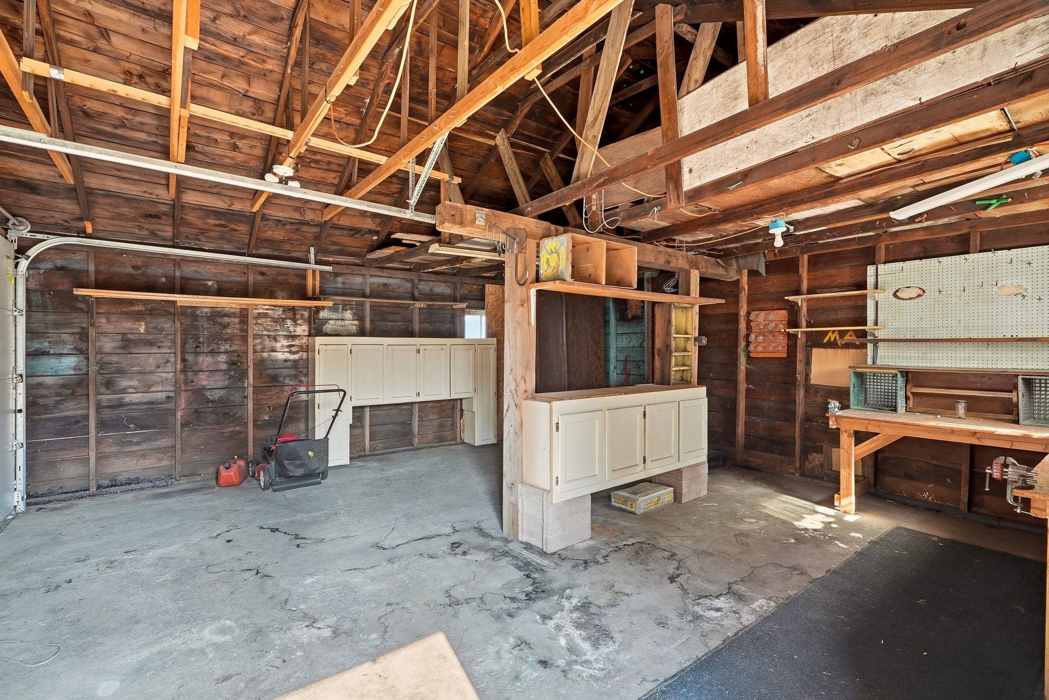 817 E Wabash Ave