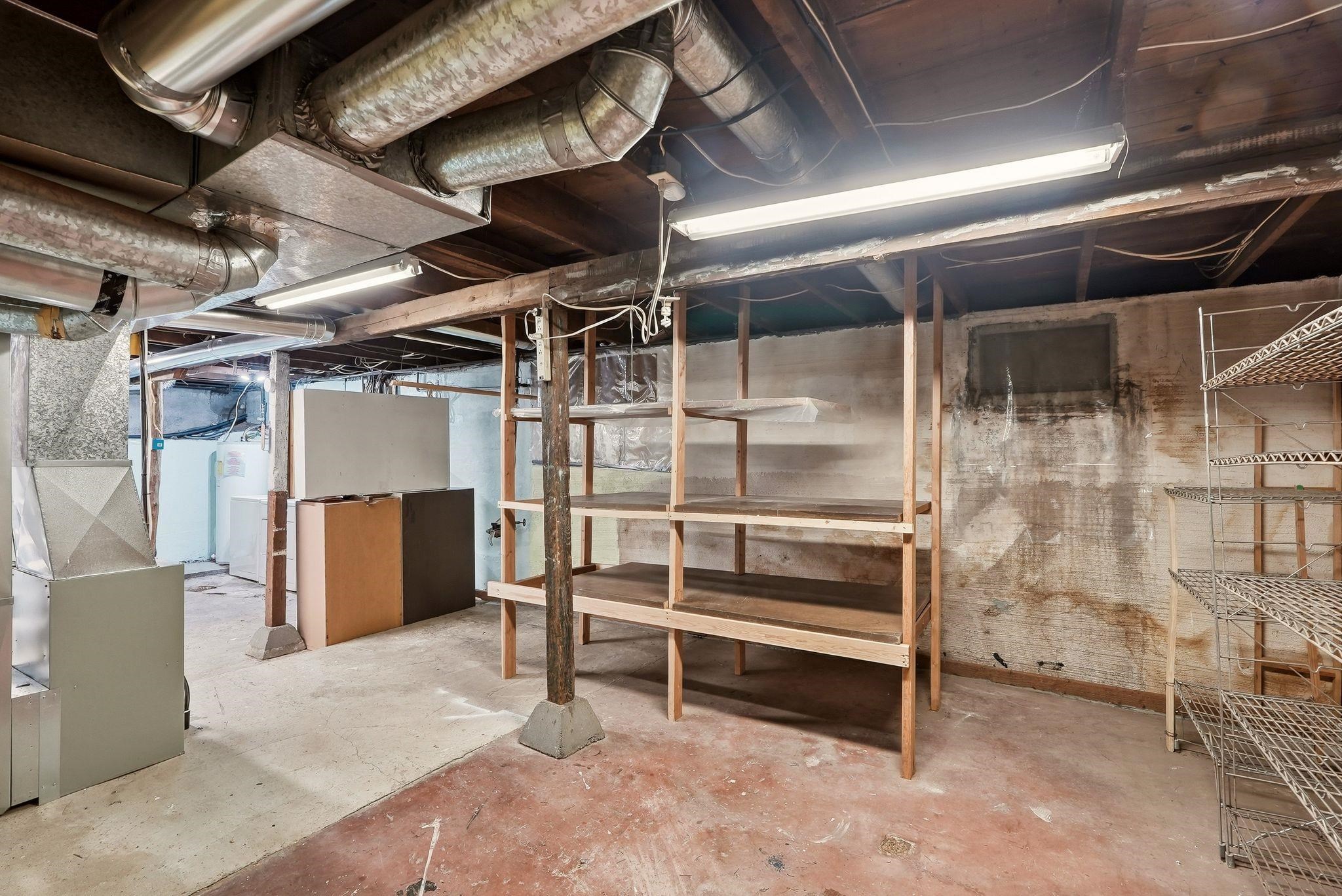 817 E Wabash Ave
