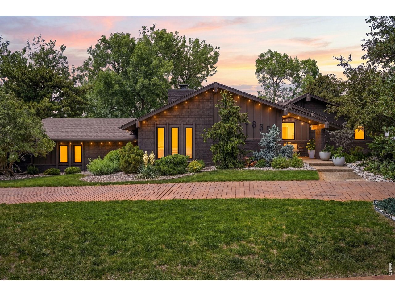 8835 Pine Cone Ln