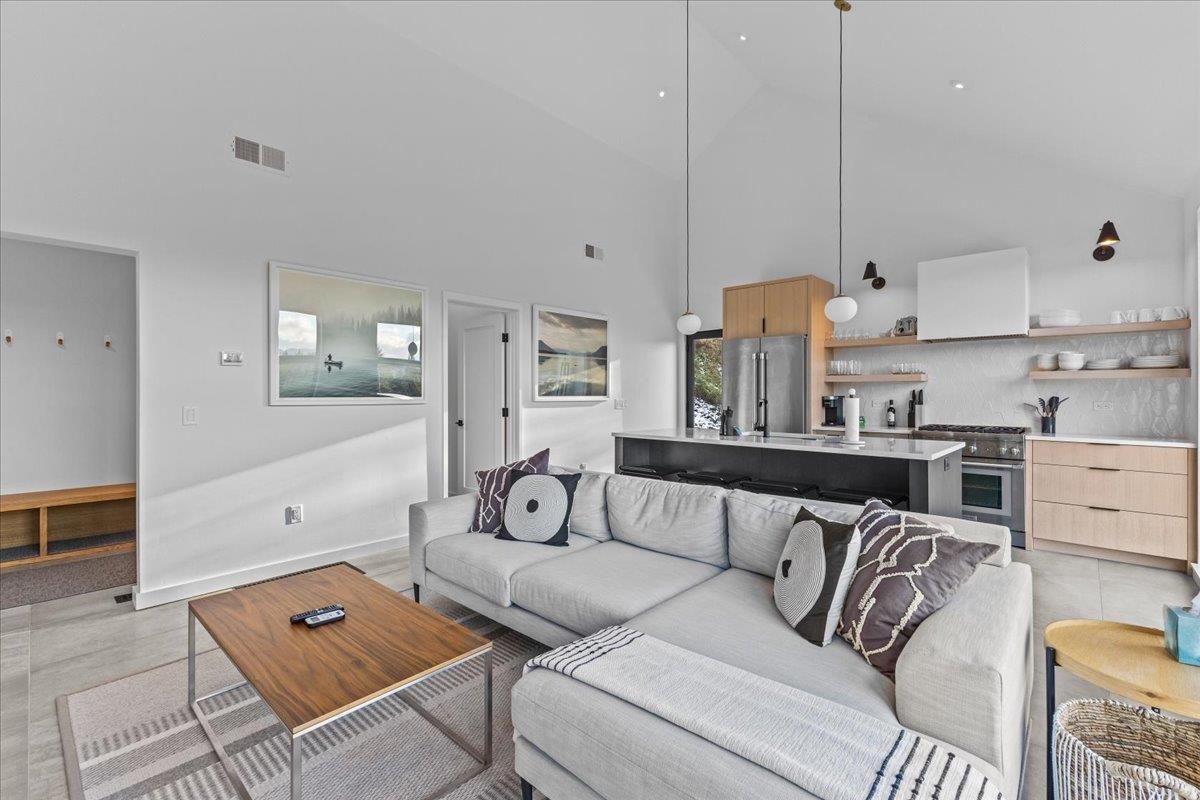 129 Eloise Lane Unit: B