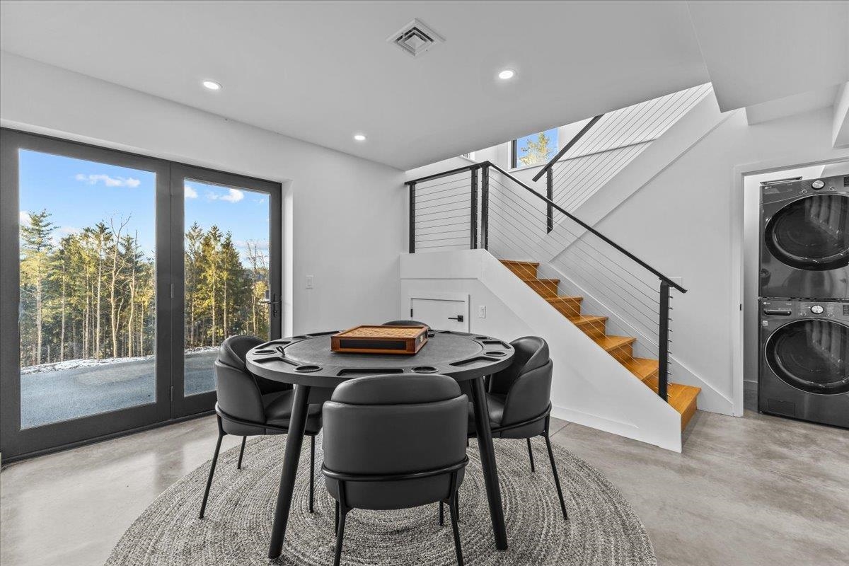 129 Eloise Lane Unit: B