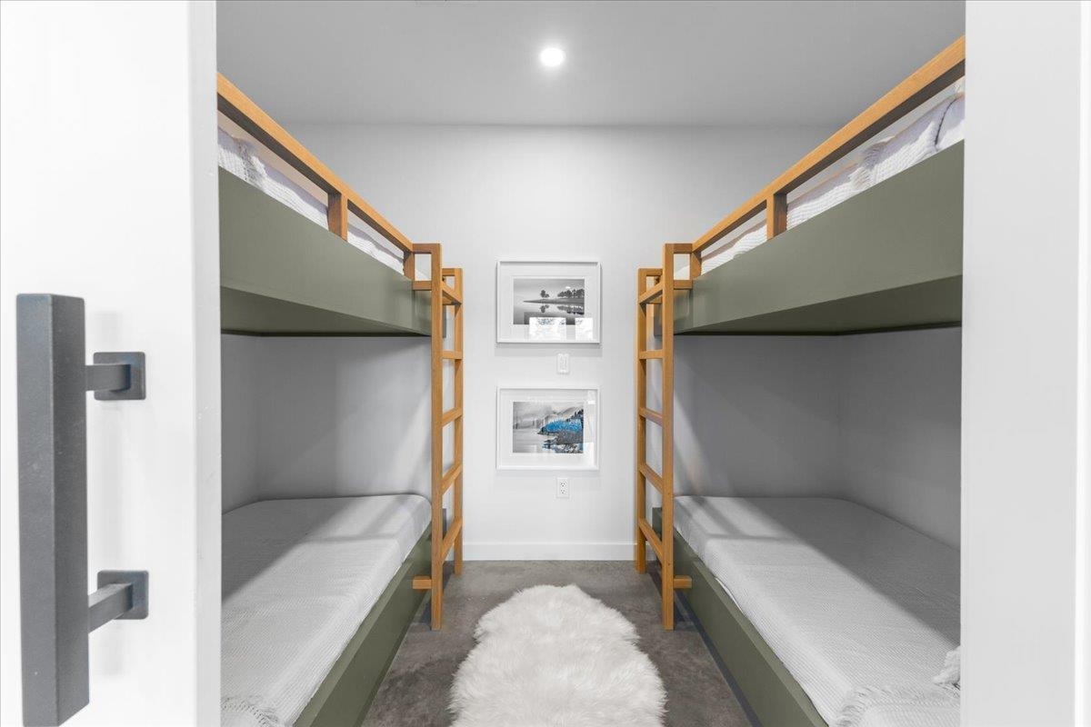 129 Eloise Lane Unit: B