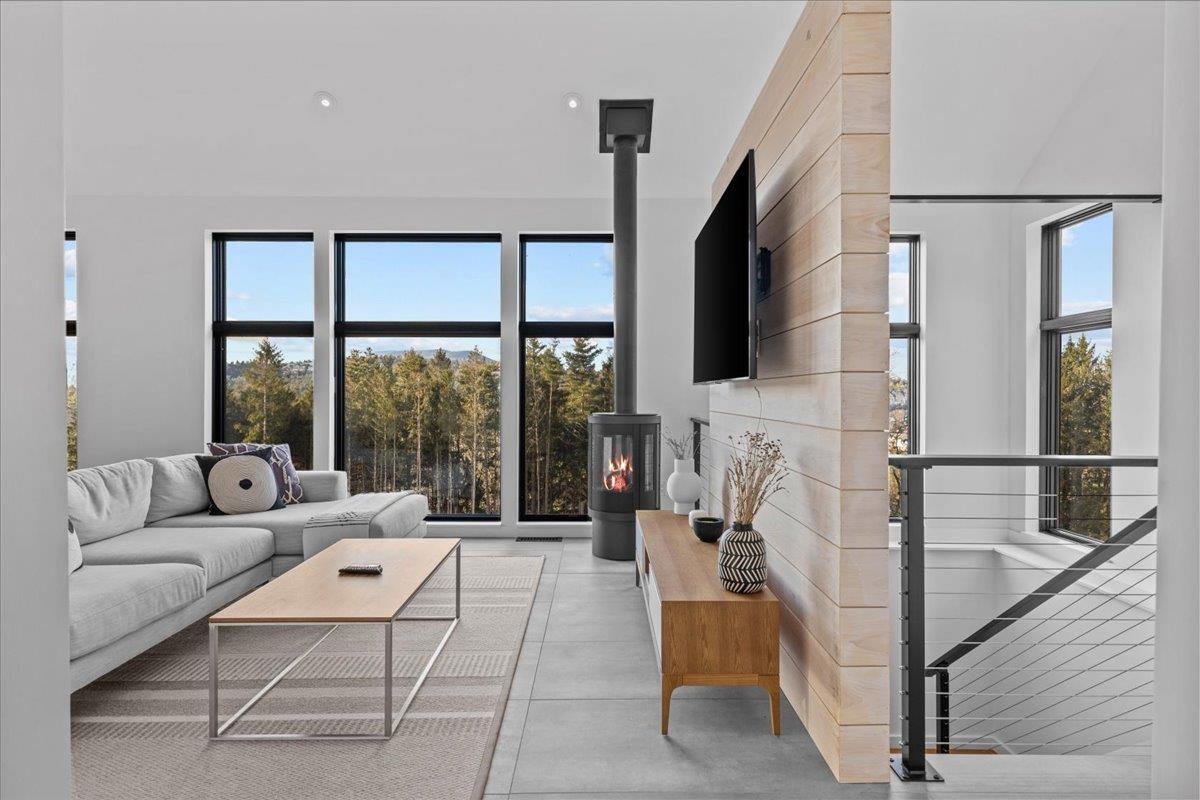 129 Eloise Lane Unit: B