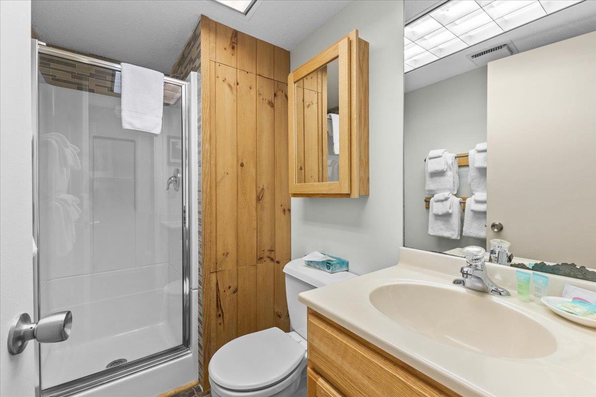 189 Mountainside Drive Unit: B301
