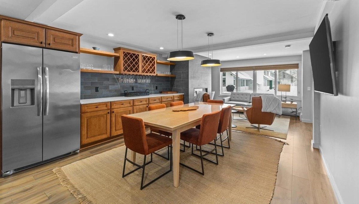 261 Village Green Drive Unit: #10B