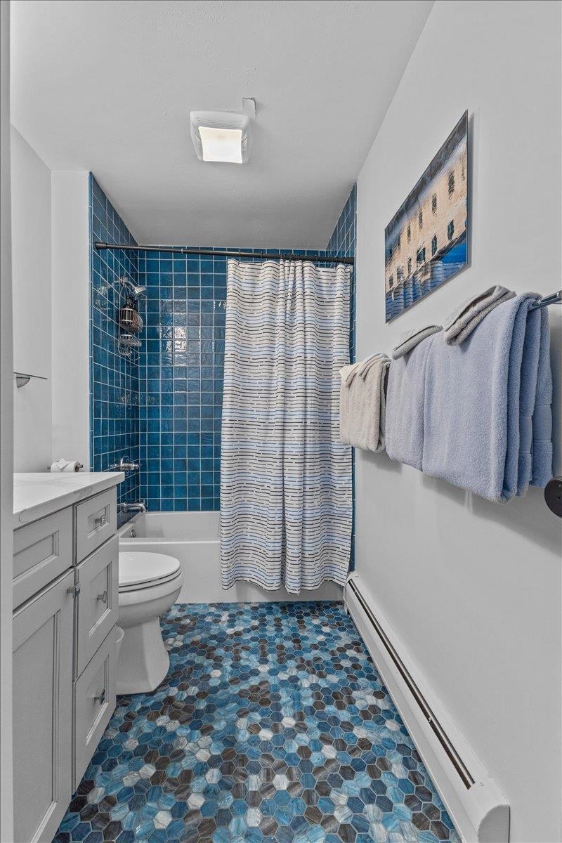 261 Village Green Drive Unit: #10B