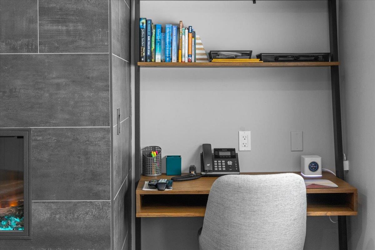 261 Village Green Drive Unit: #10B