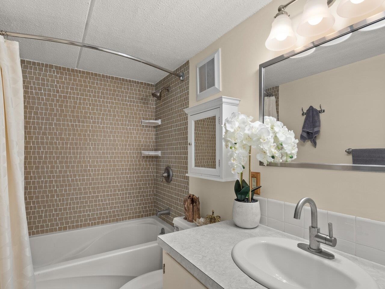24 Snowdrift Lane Unit: A1