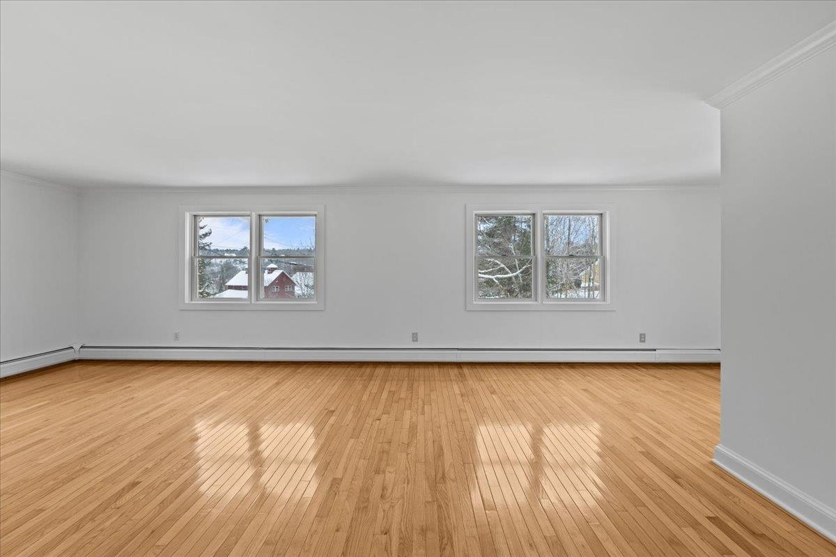 11 Barnes Hill Road