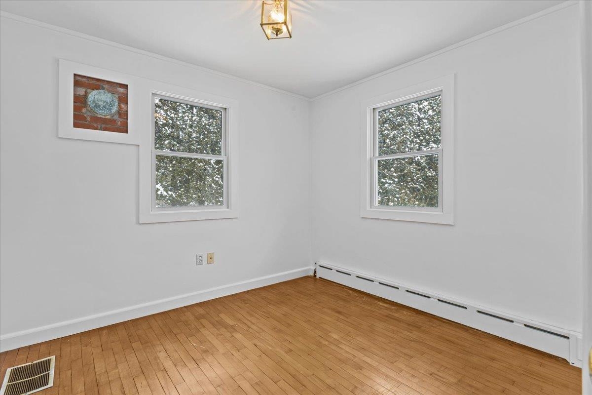11 Barnes Hill Road