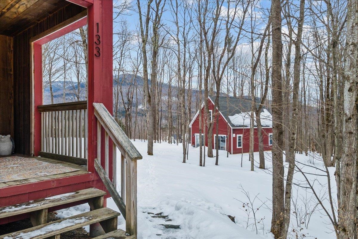 133 Hollow View Road