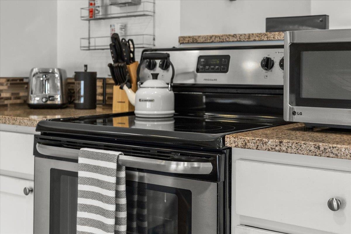 112 Main Street Unit: 7