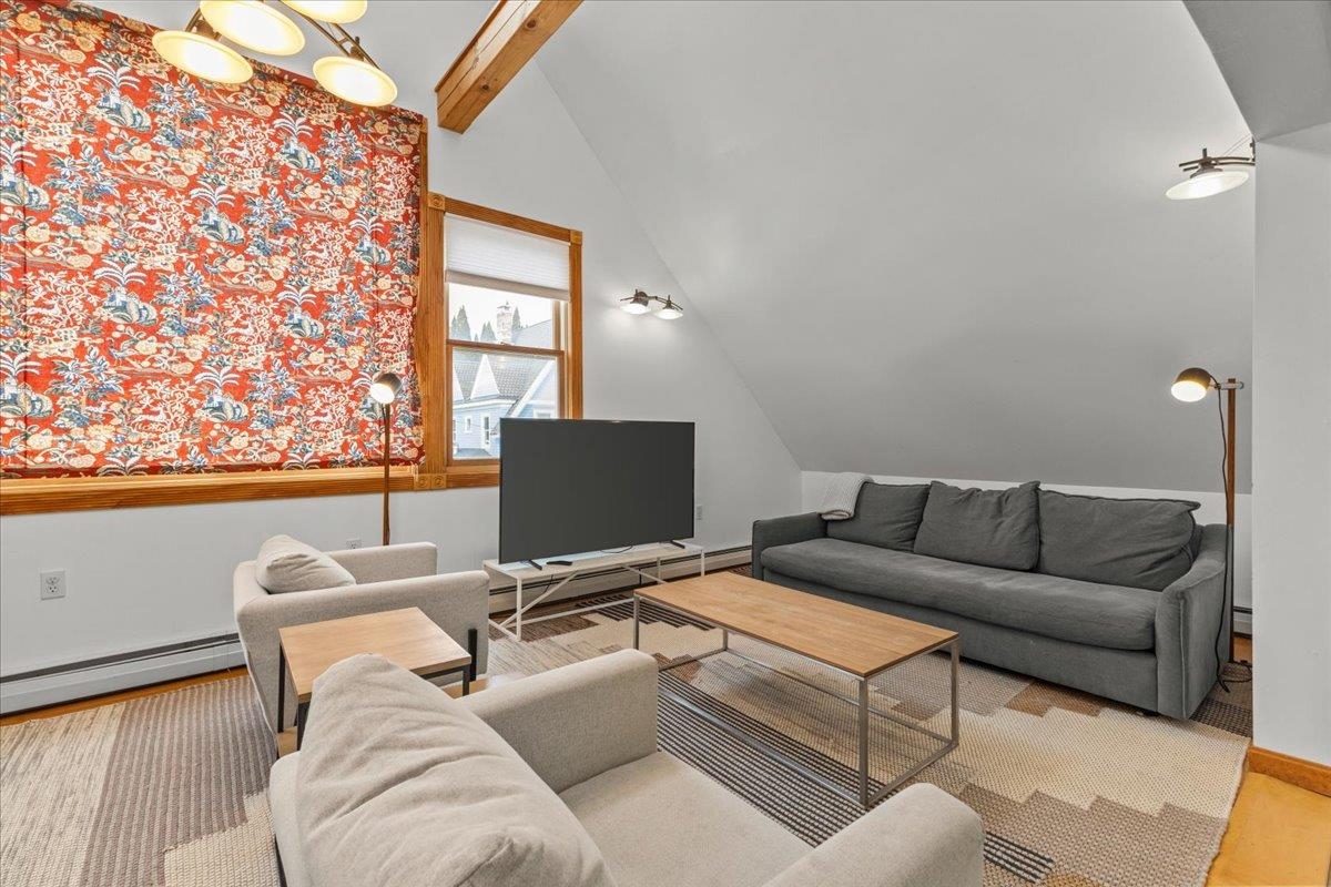 112 Main Street Unit: 7