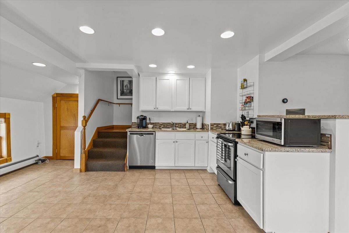 112 Main Street Unit: 7