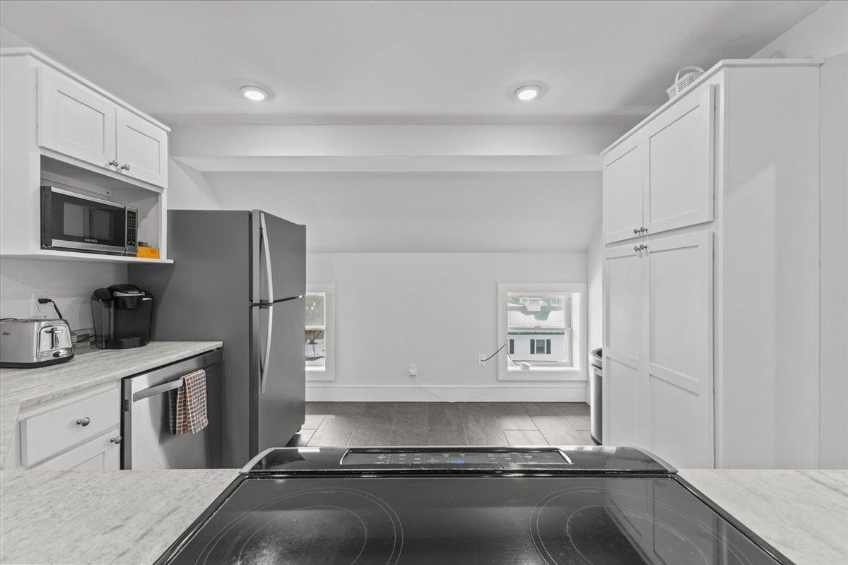 112 Main Street Unit: 8