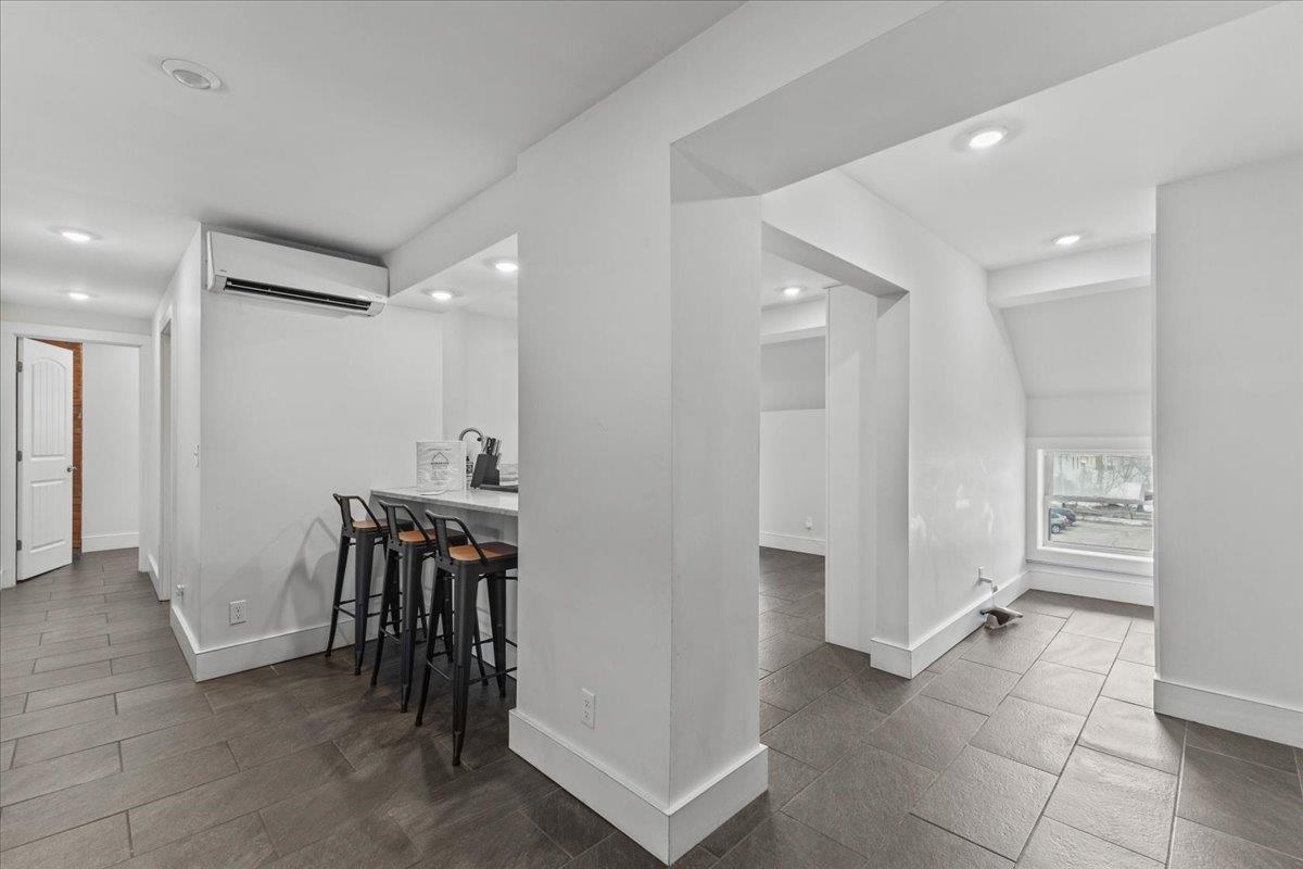 112 Main Street Unit: 8