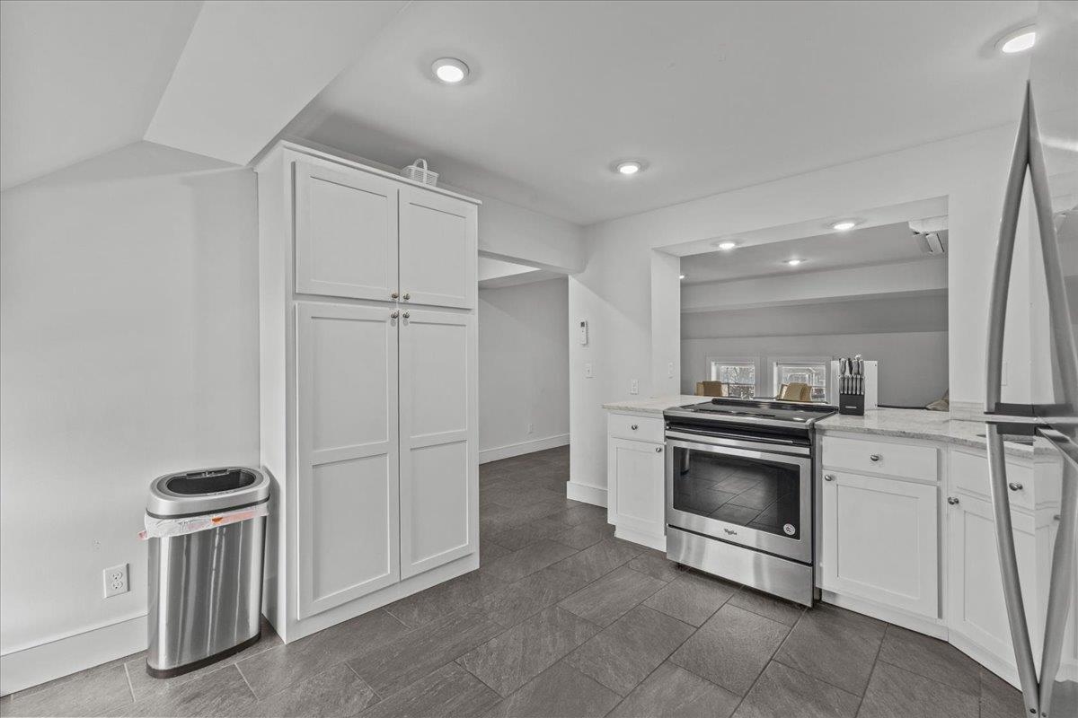 112 Main Street Unit: 8