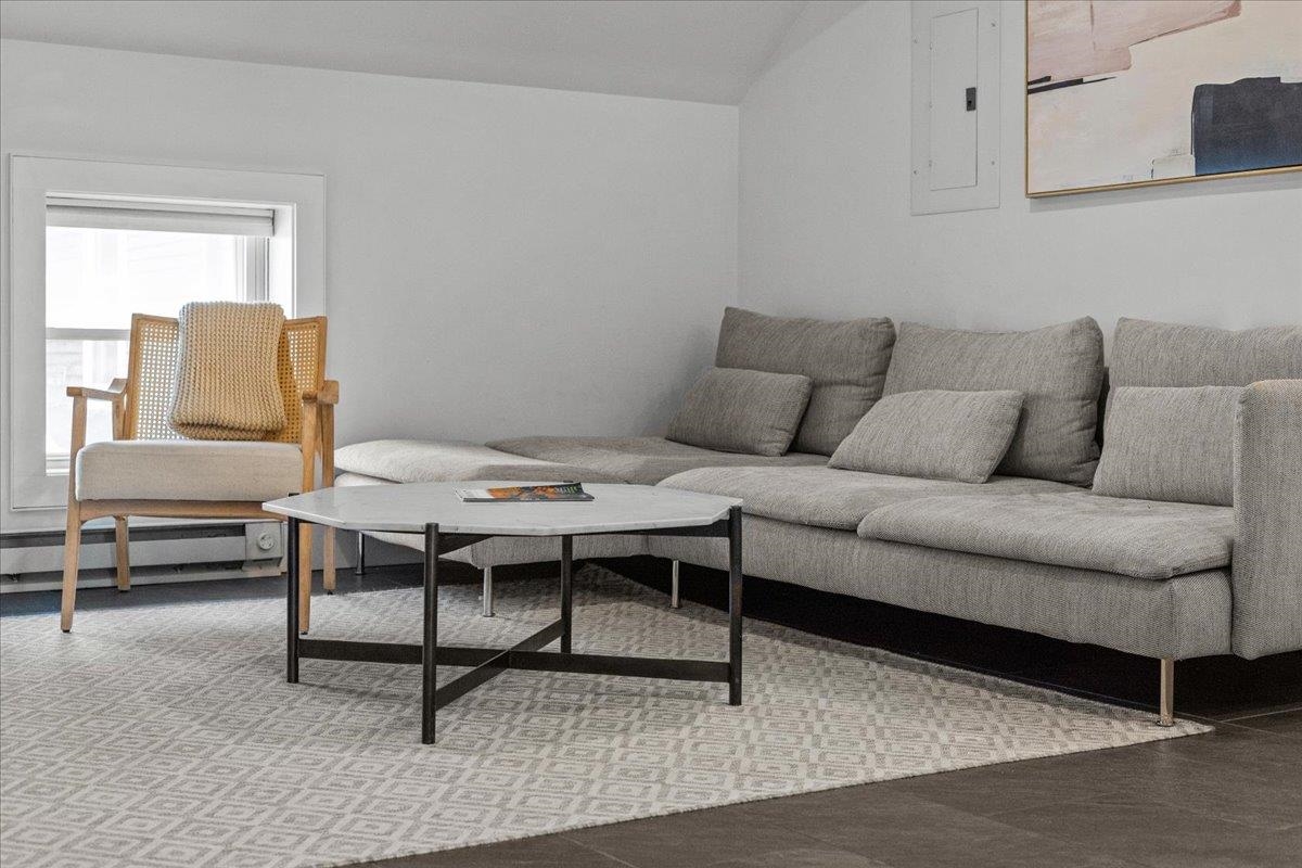 112 Main Street Unit: 8