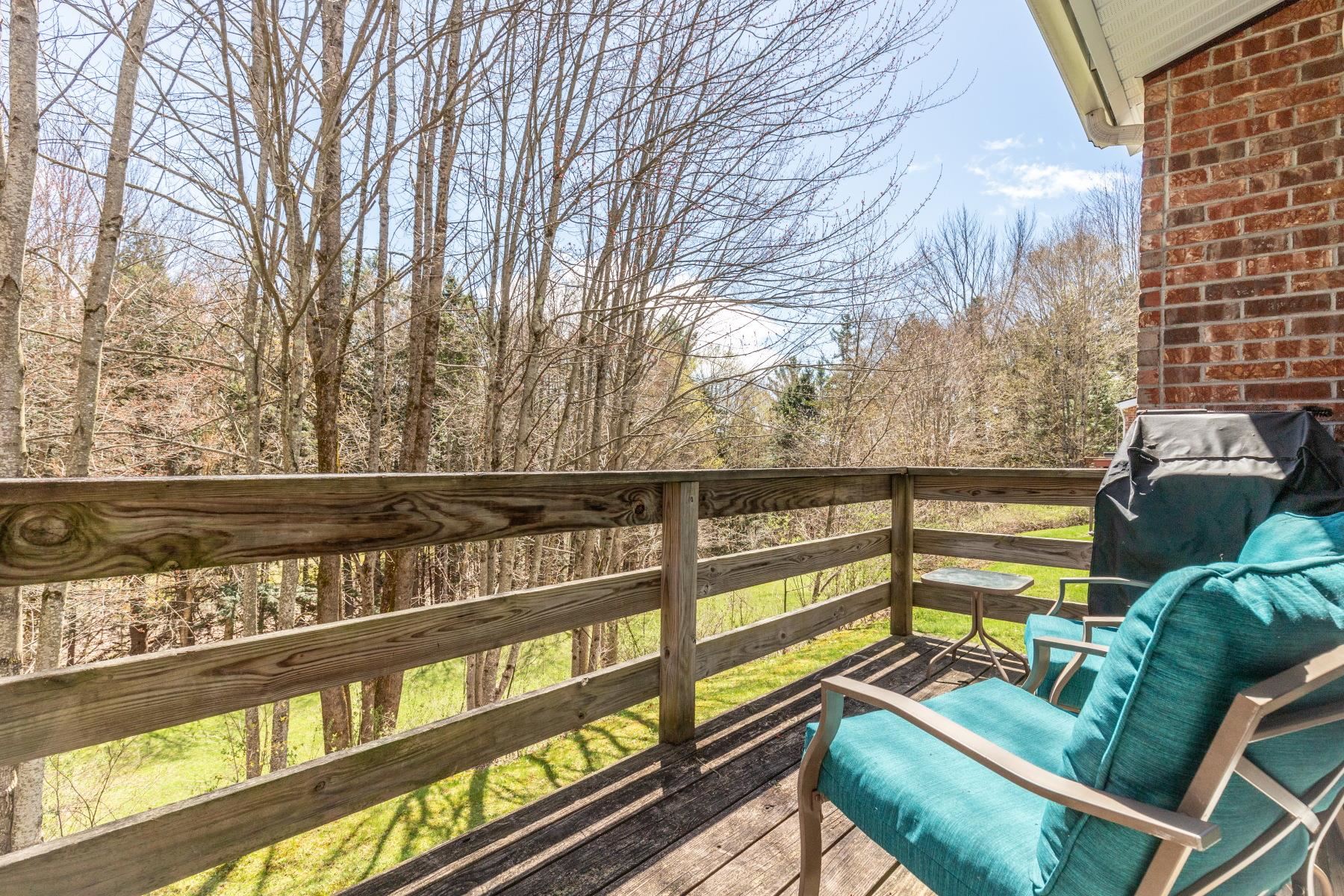 233 Fox Hill Road Unit: 43