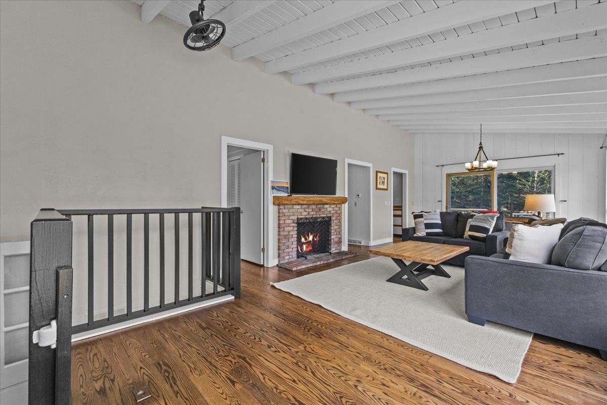28 Wood Road