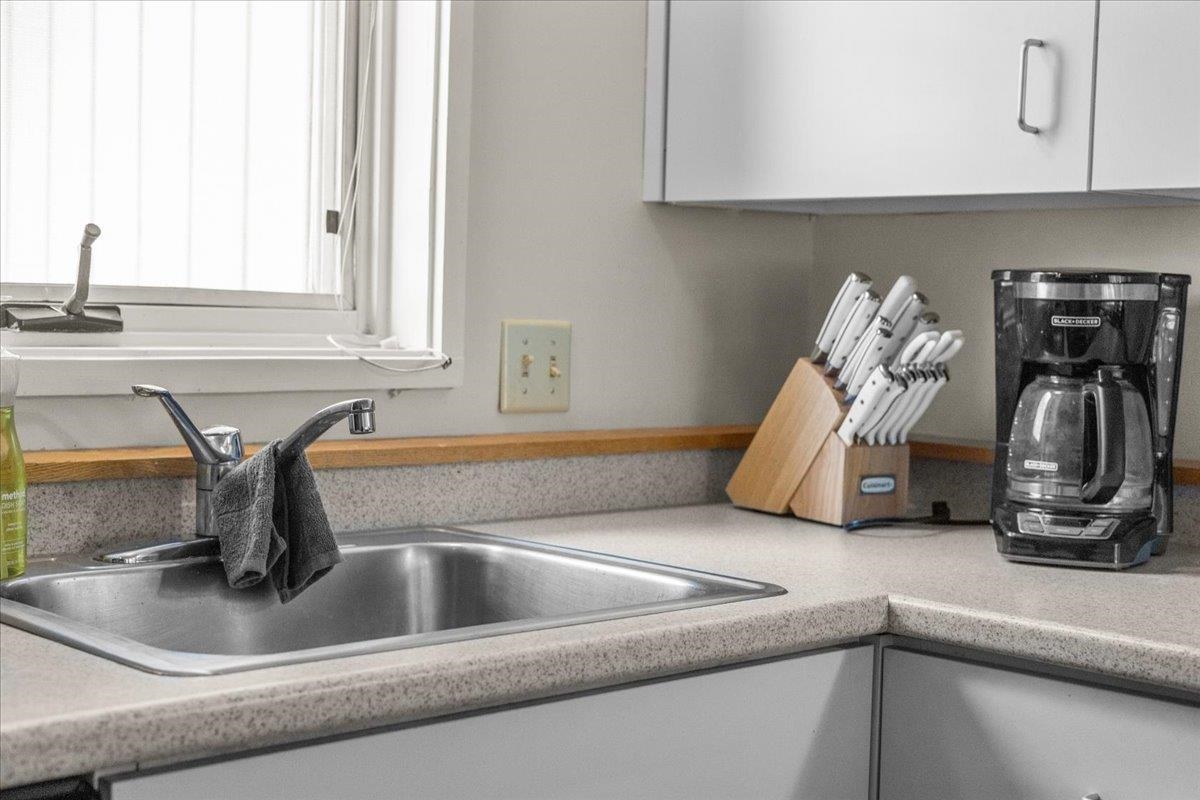 185 Village Green Drive Unit: 8B