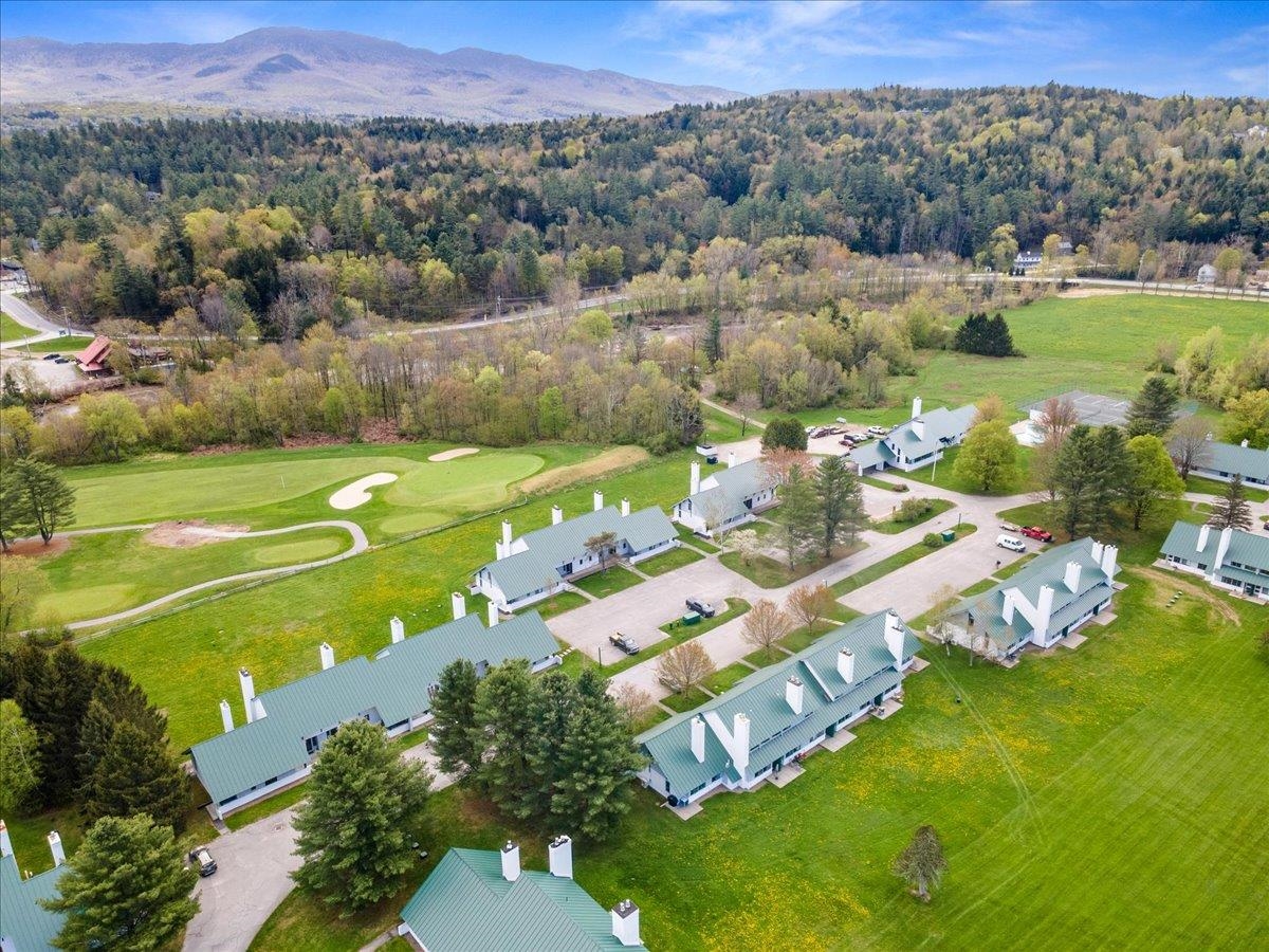 185 Village Green Drive Unit: 8B