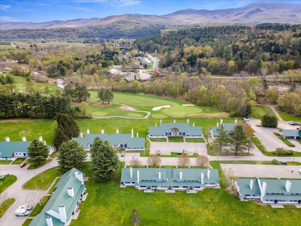 185 Village Green Drive Unit: 8B