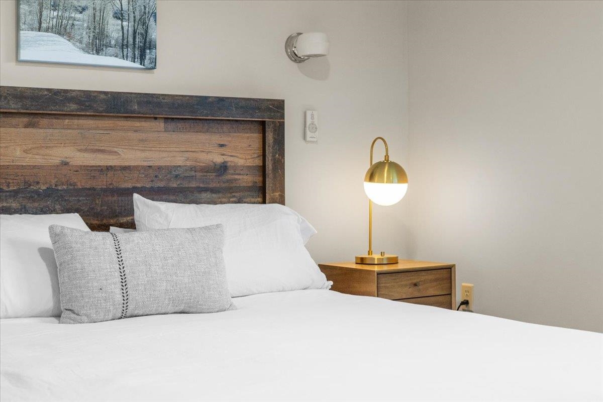 185 Village Green Drive Unit: 8B