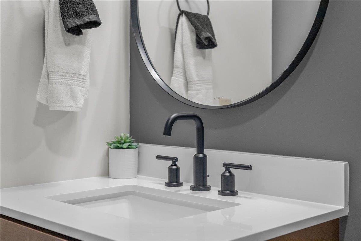 185 Village Green Drive Unit: 8B