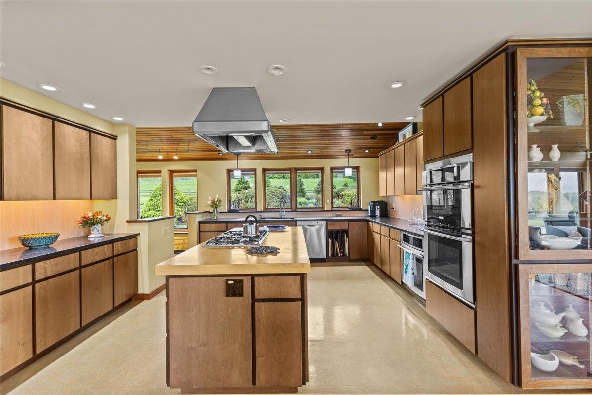 83 Dewey Farm Road