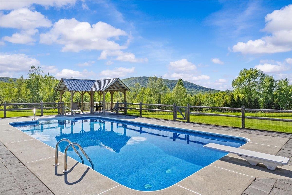 3072 Upper Pleasant Valley Road