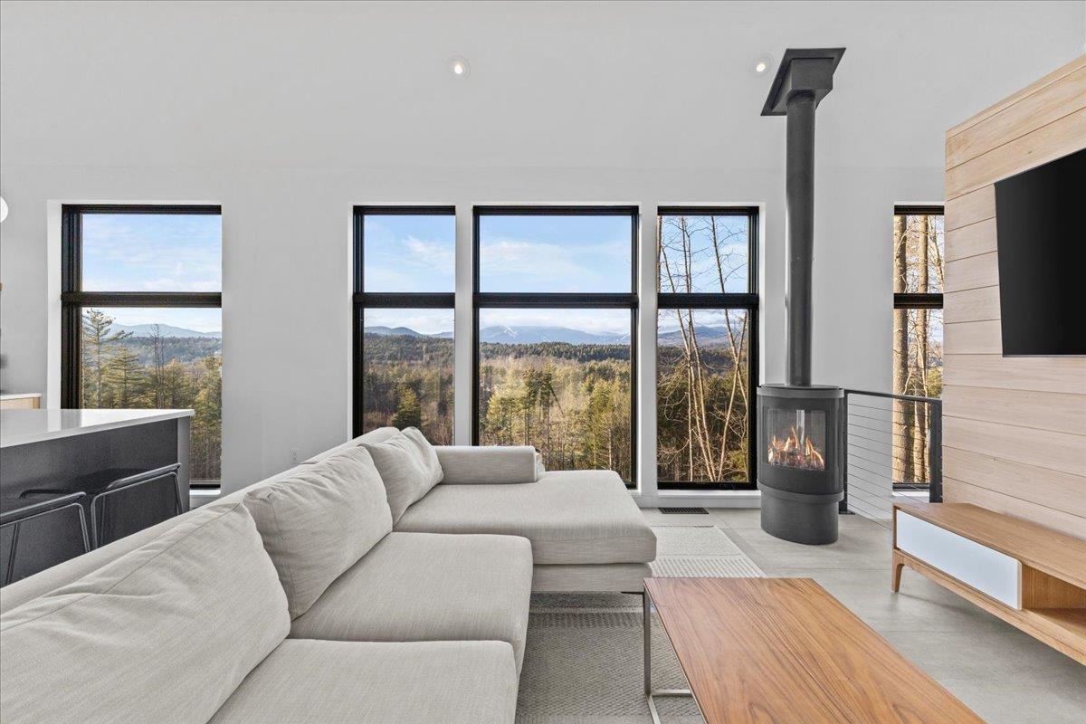 55 Eloise Lane Unit: B