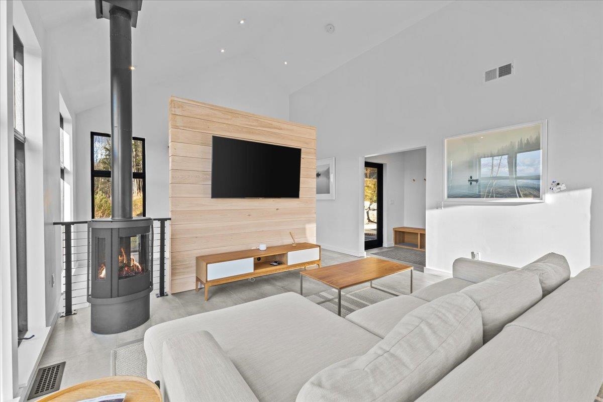 55 Eloise Lane Unit: B