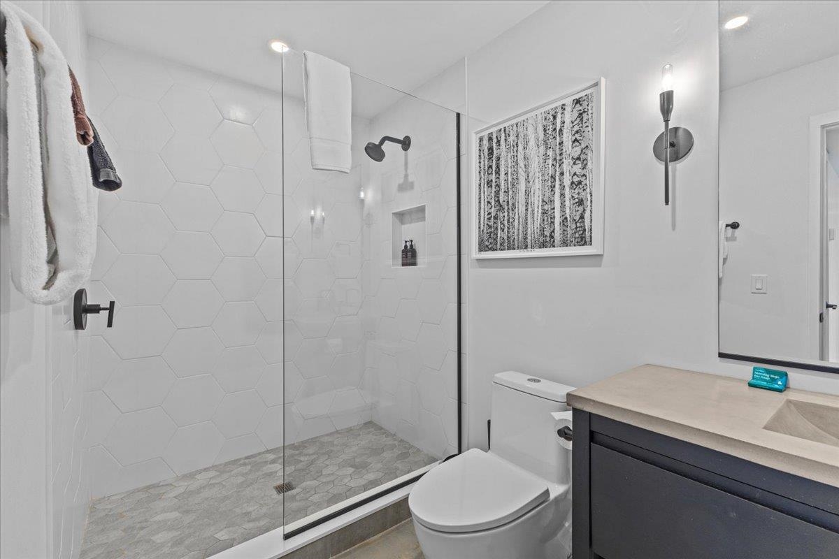 55 Eloise Lane Unit: B